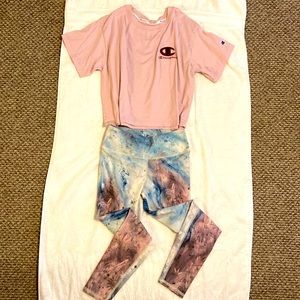 Super cute workout wear! Size small, never worn!